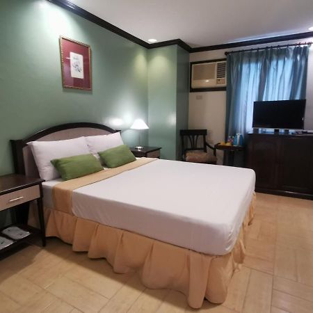 Tagaytay Country Hotel Tagaytay City Exterior foto